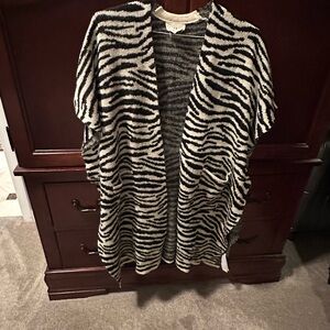 Chic Zebra Print Women's Cardigan
